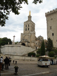 sur le pont d'Avignon...